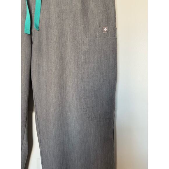 FIGS High Waisted Yola Skinny Scrub Pant Womens Small Dark Grey - Picture 6 of 9